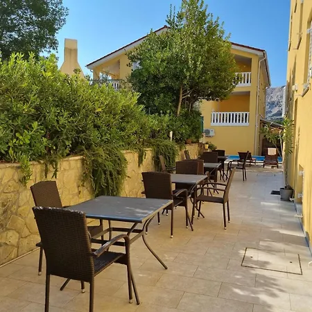 House Gorica 2 - Underground Level بيت ضيافة باشْكا