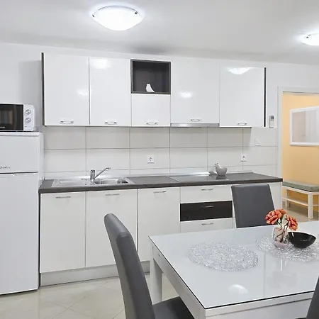 Guest house House Gorica 2 - Underground Level Baska (Krk)