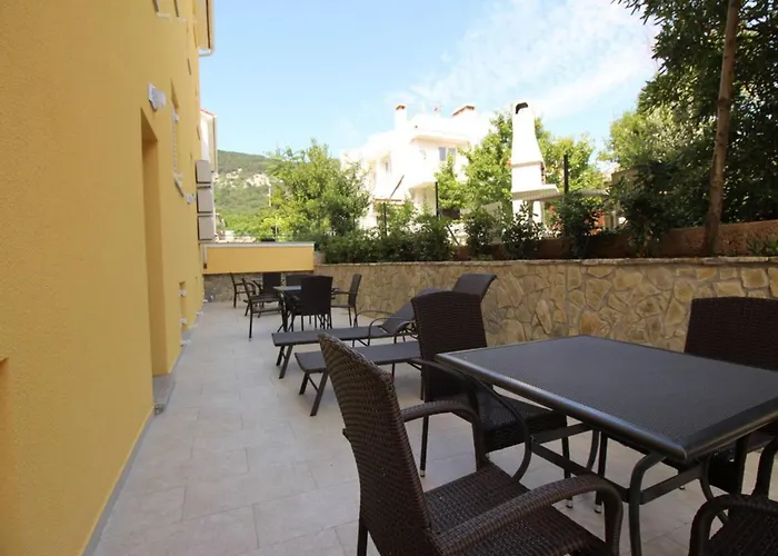 House Gorica 2 - Underground Level 4* Baška