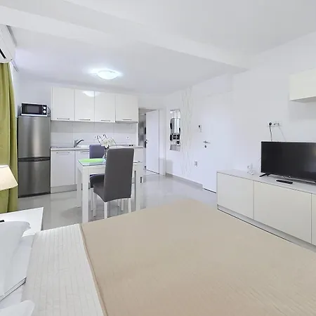 בית הארחה House Gorica 2 - Underground Level