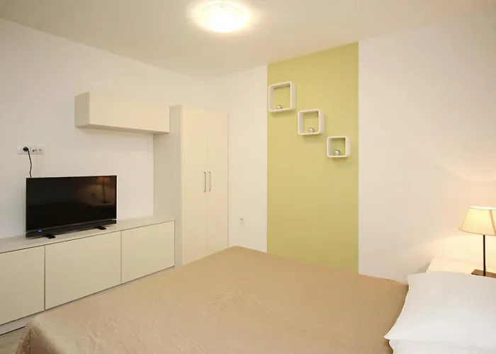 House Gorica 2 - Underground Level 4* Башка